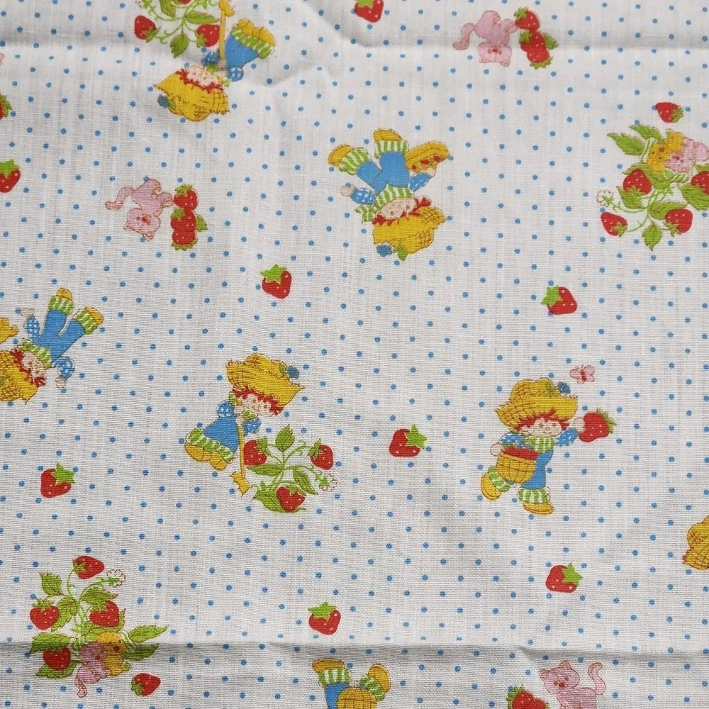 Strawberry Shortcake Huckleberry Pie Pupcake & Custard Curtains‎ & Pillowcases